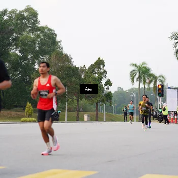 Runner Photo 6187448
