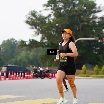 Runner Photo 6187459