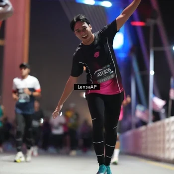 Runner Photo 6187512