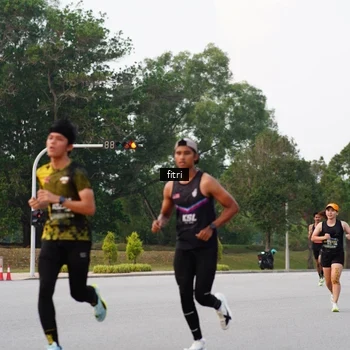 Runner Photo 6187526