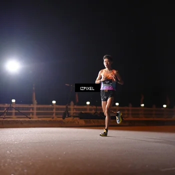 Runner Photo 6187549