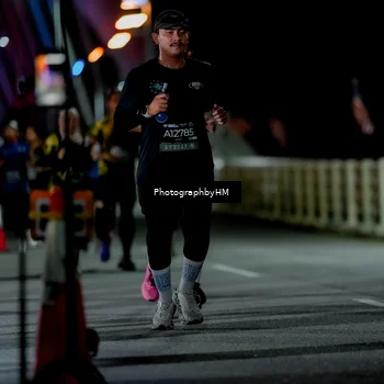 Runner Photo 6187554