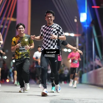 Runner Photo 6187567