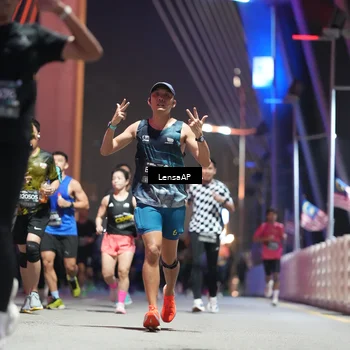 Runner Photo 6187646