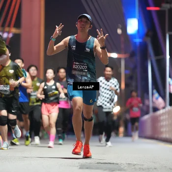 Runner Photo 6187708