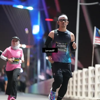 Runner Photo 6187787
