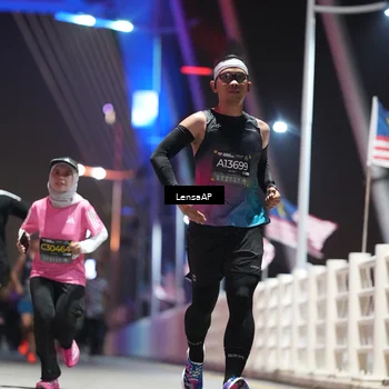Runner Photo 6187806
