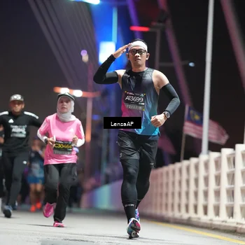 Runner Photo 6187811