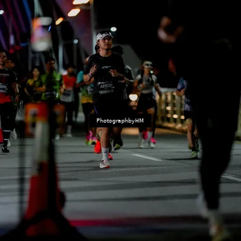 Runner Photo 6187851