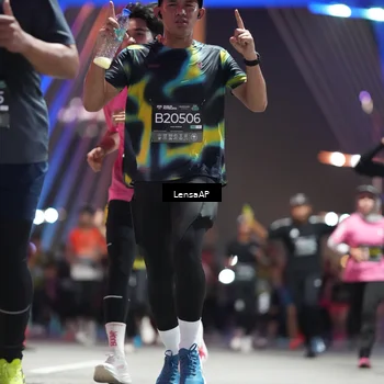 Runner Photo 6187855