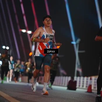 Runner Photo 6187932