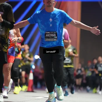Runner Photo 6187952