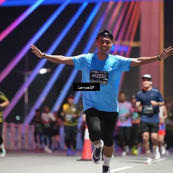 Runner Photo 6187968