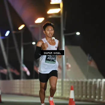 Runner Photo 6188044