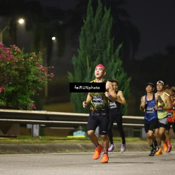 Runner Photo 6188059