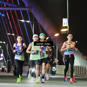 Runner Photo 6188243