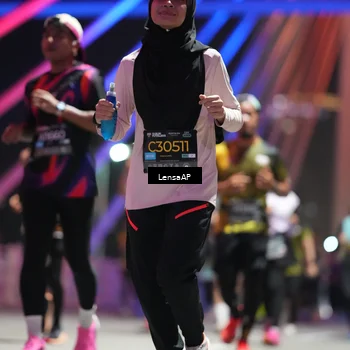 Runner Photo 6188257