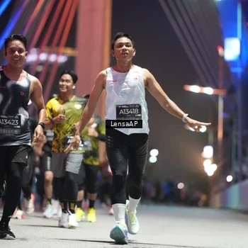 Runner Photo 6188333