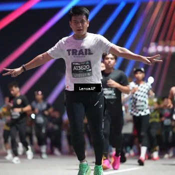 Runner Photo 6188373