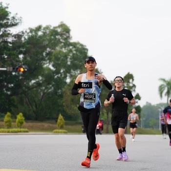 Runner Photo 6188443