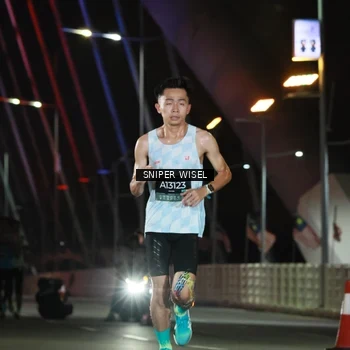 Runner Photo 6188450