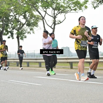 Runner Photo 6188496