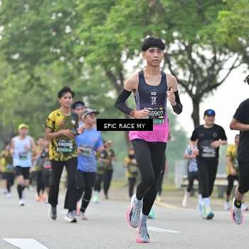 Runner Photo 6188547