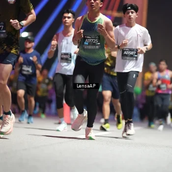 Runner Photo 6188591