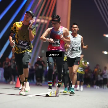 Runner Photo 6188635