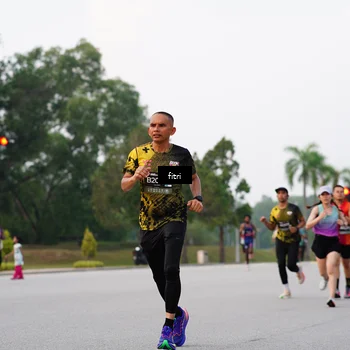 Runner Photo 6188743