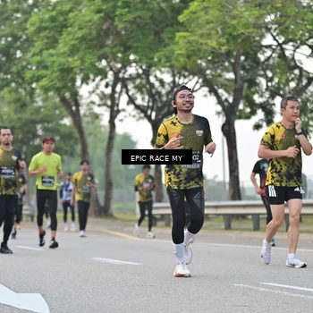 Runner Photo 6188755