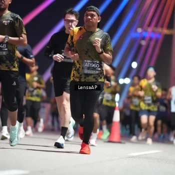 Runner Photo 6188922
