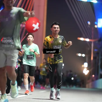 Runner Photo 6188995
