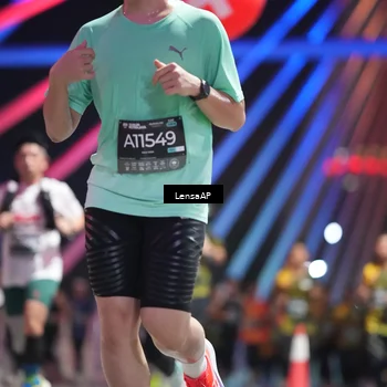 Runner Photo 6189014