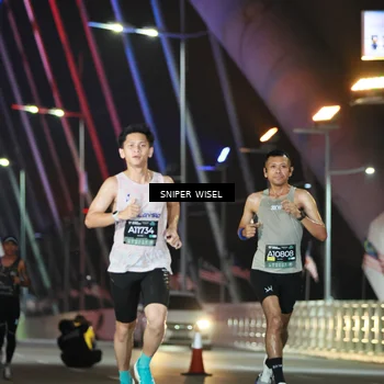 Runner Photo 6189048