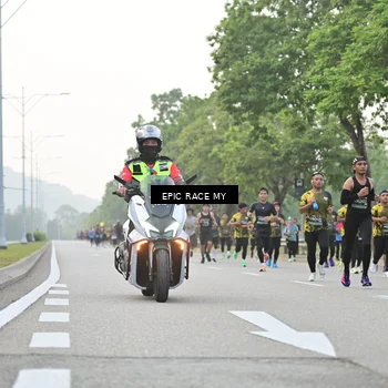 Runner Photo 6189053