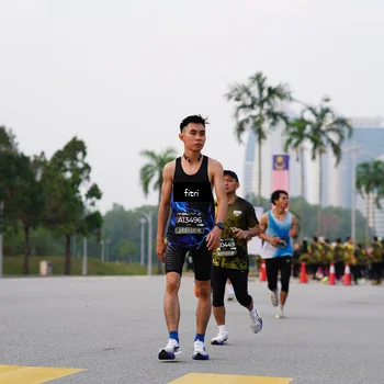 Runner Photo 6189068