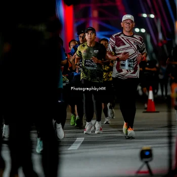 Runner Photo 6189073