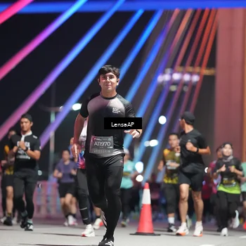 Runner Photo 6189084