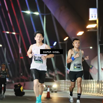 Runner Photo 6189111