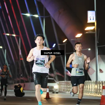 Runner Photo 6189123