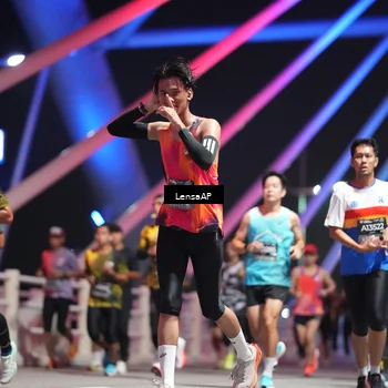 Runner Photo 6189195