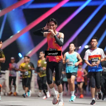 Runner Photo 6189210