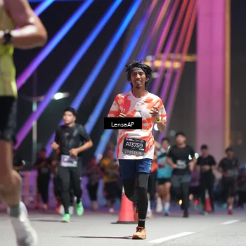 Runner Photo 6189259