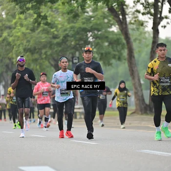 Runner Photo 6189352