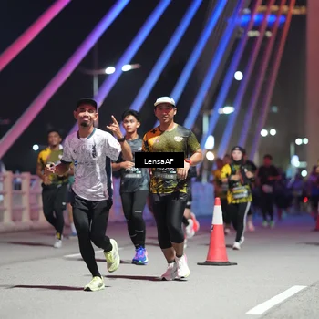 Runner Photo 6189364