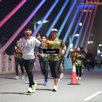 Runner Photo 6189366