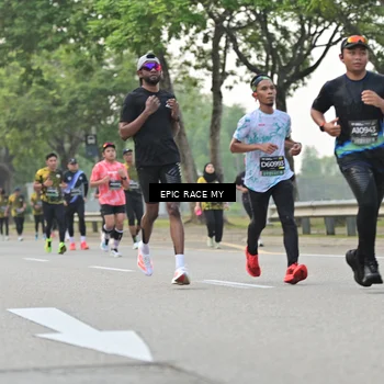 Runner Photo 6189420