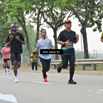 Runner Photo 6189444