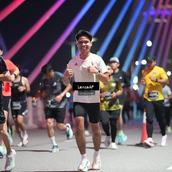 Runner Photo 6189493